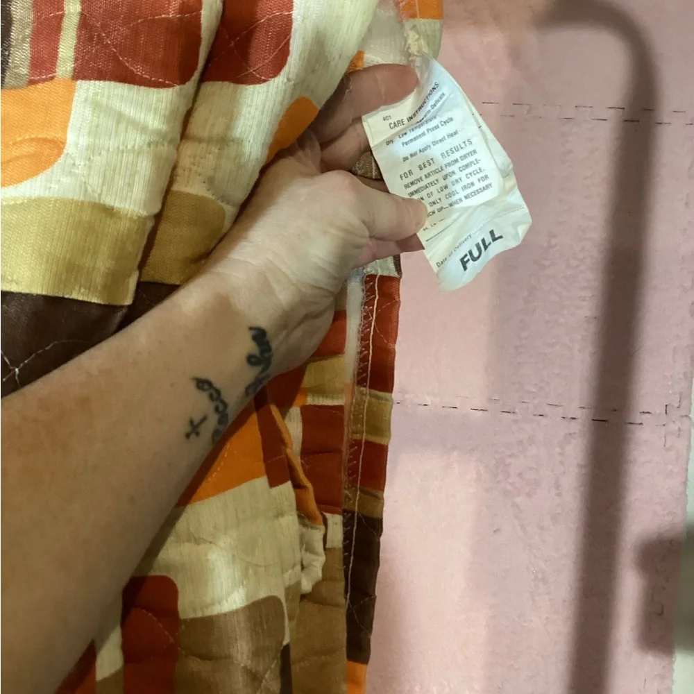 Mid century full comforter